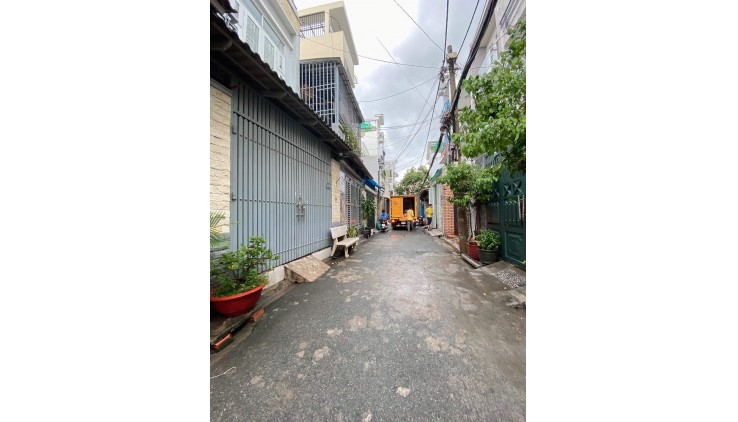 Bán nhà PHAN VĂN TRỊ, 4 lầu, 4.5m x 10m, 5.25 tỷ.