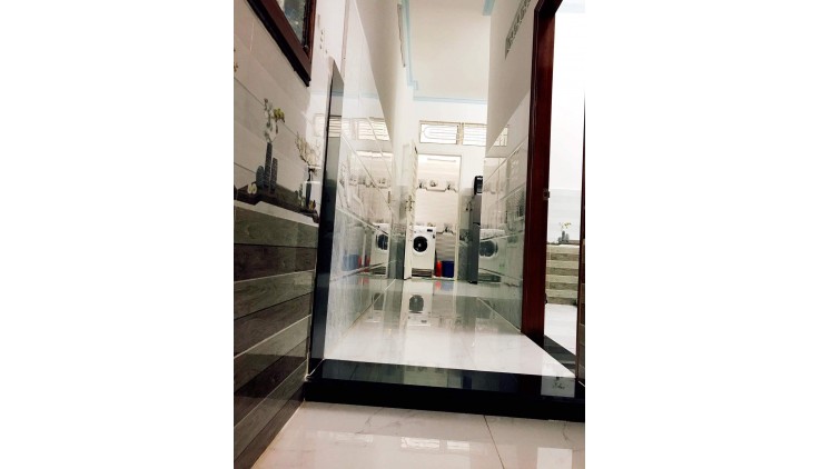 Bán nhà PHAN VĂN TRỊ, 4 lầu, 4.5m x 10m, 5.25 tỷ.