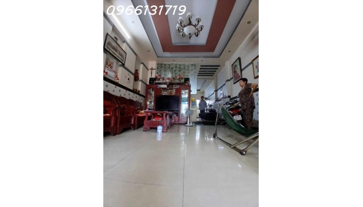 Bán nhà HXH Bà Điểm 7, Bà Điểm, Hóc Môn, 85m2, Giá 4 tỷ 5 TL.