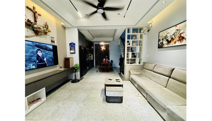 Bán nhà mới keng, Đường Số 51, Phường 14, Wiev Kênh Tham Lương, chỉ 5.5 tỷ