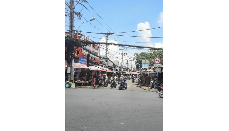 Mặt tiền ngay Lê Bôi 4x21 sổ riêng 3 tầng chỉ 11 tỷ 4