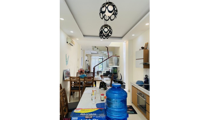 Bán nhà 6.1 tỷ, DƯƠNG QUẢNG HÀM, hẻm 4m, 4 phòng.