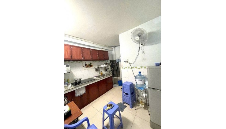 CỰC HOT: BÁN NHÀ MẶT TIỀN HẺM XE TẢI QUAY ĐẦU, nhỉnh 3 tỷ, PHẠM THẾ HIỂN, P.3 QUẬN 8.
