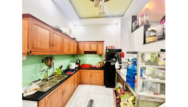 Nhà 4 Tầng Đúc BTCT Mới Đẹp – Oto Ngủ Trong Nhà – Đã Hoàn Công Đủ - Dưới 5 Tỷ - Quận 12.