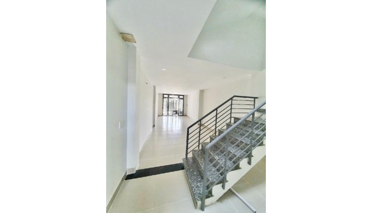 Mặt tiền An Dương Vương CHDV 7 tầng 5x41 chỉ 27 tỷ 95
