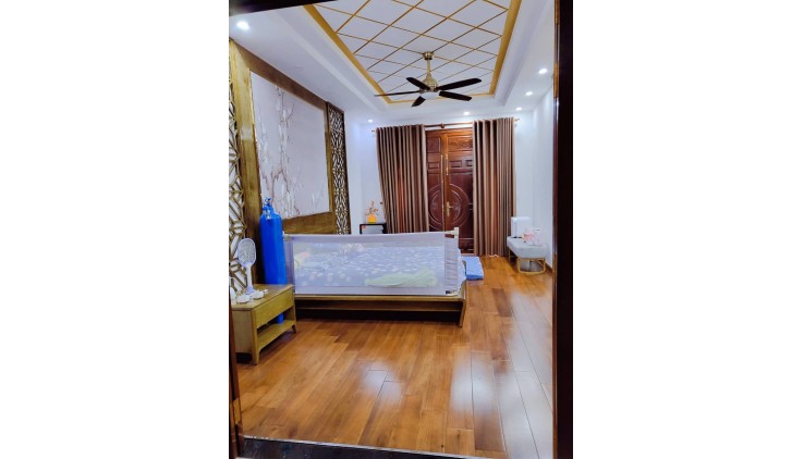 Cần bán gấp nhà hxh, thuê 25tr/tháng, HOÀNG HOA THÁM, 60m2, 7.2 tỷ