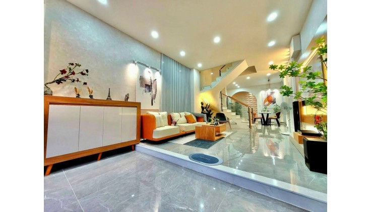 Bán gấp nhà 5m x 14m, ĐINH TIÊN HOÀNG, HXH,  5 lầu, 5.5 tỷ còn tl.