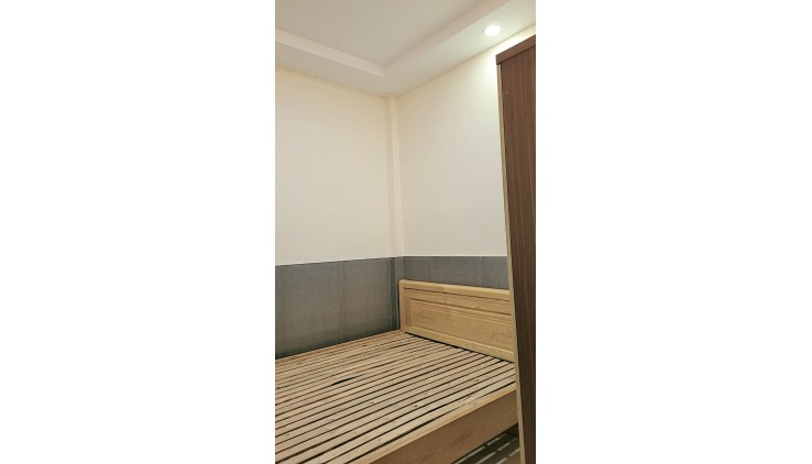 Bán nhà về quê, giá 6.8 tỷ còn tl, đường NGUYỄN THƯỢNG HIỀN, 3 lầu