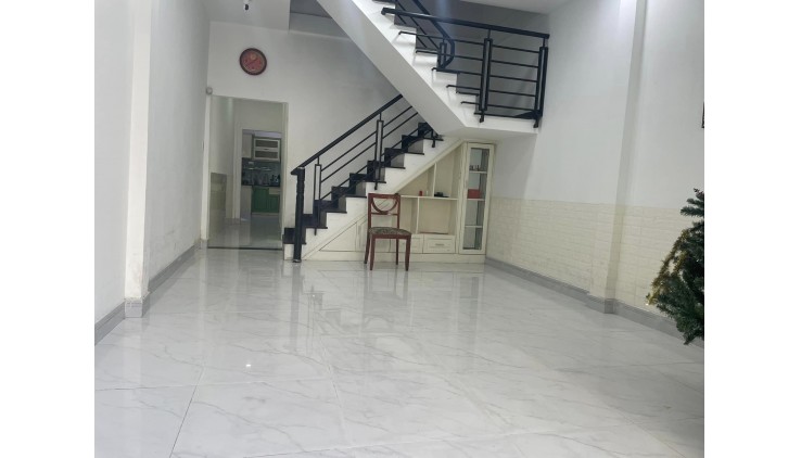 Bán gấp nhà Q10, CAO THĂNG, 4m x 15m, 60m2, 4 phòng, giá 7.5 tỷ.