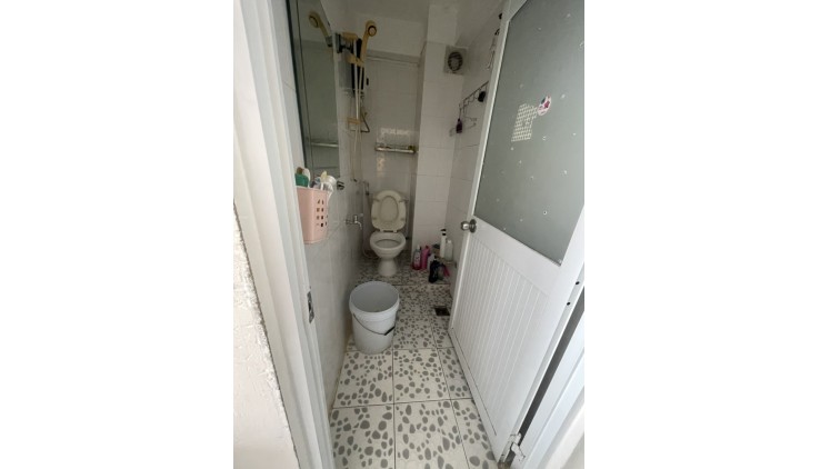 Chính chủ cần bán Nhà Quận 4 nhà đúc kiên cố 2 lầu 1 lửng 1 sân thượng