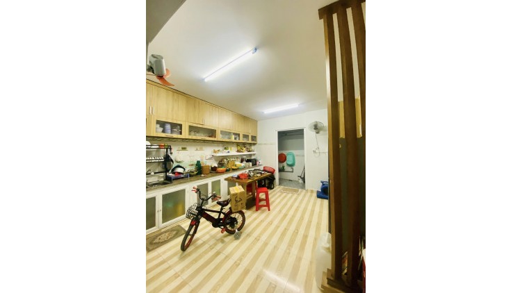 Bán nhà HUỲNH THỊ HAI,  q12, HXH, 4.2m x 16m, chỉ 3.9 tỷ.