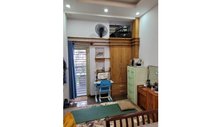 Bán nhà về quê, giá 6.8 tỷ còn tl, đường NGUYỄN THƯỢNG HIỀN, 3 lầu