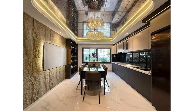 Nhà mới 5 Tầng có Thang Máy, Nôi Thất CC. Đ. Nguyễn Văn Khối, Phường 11, Gò Vấp.