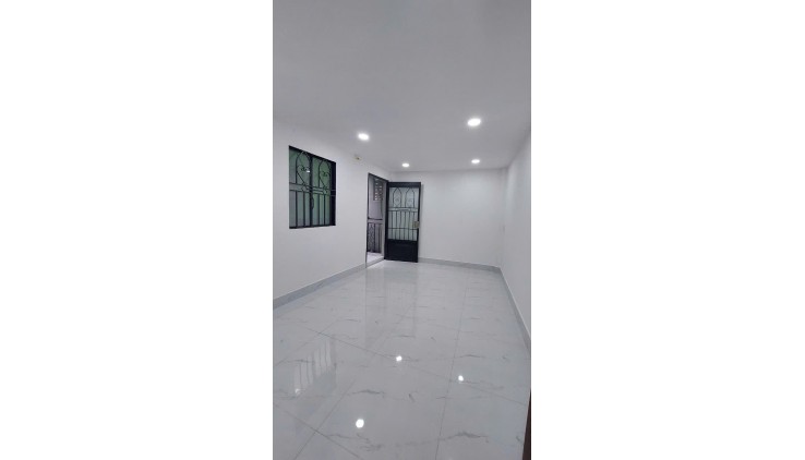 BÁN NHÀ ĐƯỜNG SỐ 19, TÂN QUY, QUẬN 7. DT: 4 X 10M, 3 LẦU, ST