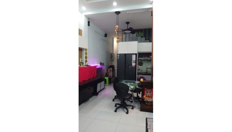 Nhà Bán HXH 20m ra Nguyễn Thái Sơn P.5 GòVấp Ngang4,5m, 4tầng, 7.2tỷTL