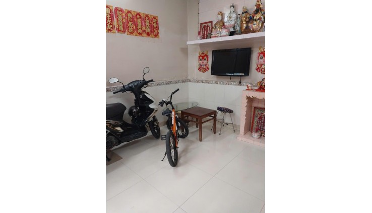 *Cần Bán Gấp, Nhà Hẻm 6m, 30m Ra MT Võ Văn Kiệt, Gần Nguyễn Tri Phương Q5 (3.8X13) 3Tầng