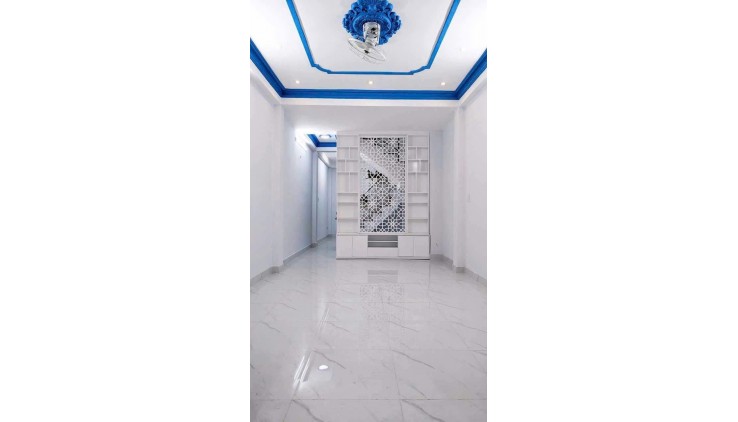 BÁN NHÀ 3 TẦNG, 4 PHÒNG NGỦ, THỦ ĐỨC - GIÁ HỜ 4.3 TỶ - VỊ TRÍ VÀNG TAM BÌNH
