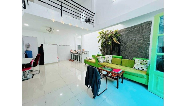Bán nhà hxh cấp 4 có lửng full nt 70m2 Lâm Thị Hố Q12, sát Hiệp Thành City , nở hậu tài lộc , 4 tỷ nhỉnh 0932030061