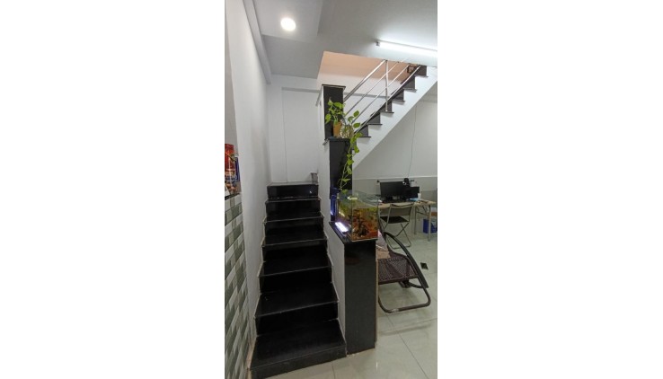 [P9,Q8]CHỦ KẸT TIỀN BÁN GẤP CHỈ 2.8 TỶ HẺM ĐƯỜNG HƯNG PHÚ, RỘNG 4.5M, 3 TẦNG
