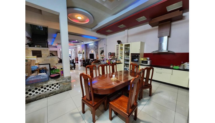 Mặt tiền Lê Bôi 6x20 Mới ở ngay 5 tầng sổ riêngchỉ 10 tỷ 5