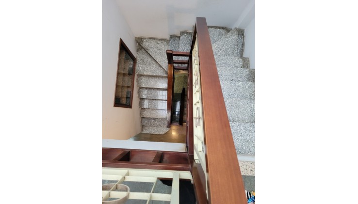 Giảm 300 triệu bán gấp giá 4.3 tỷ nhà PHAN ĐÌNH PHÙNG, 4 phòng.