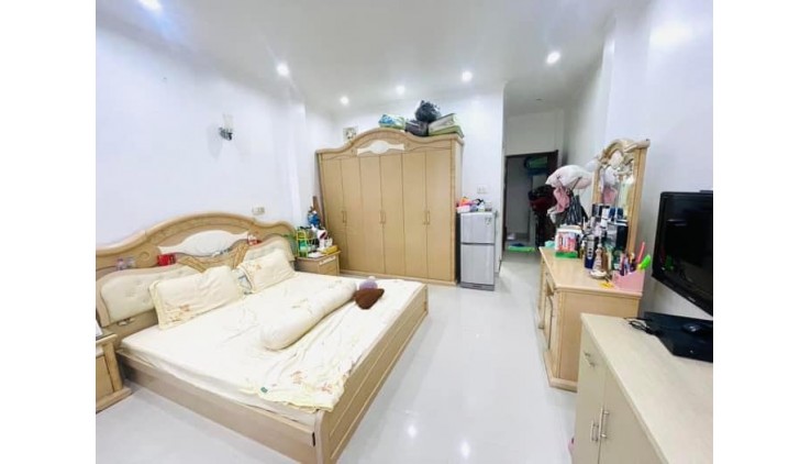 Mặt tiền Phú Lợi 4.5x27, gần chợ, đẹp lung linh chỉ 9 tỷ 9