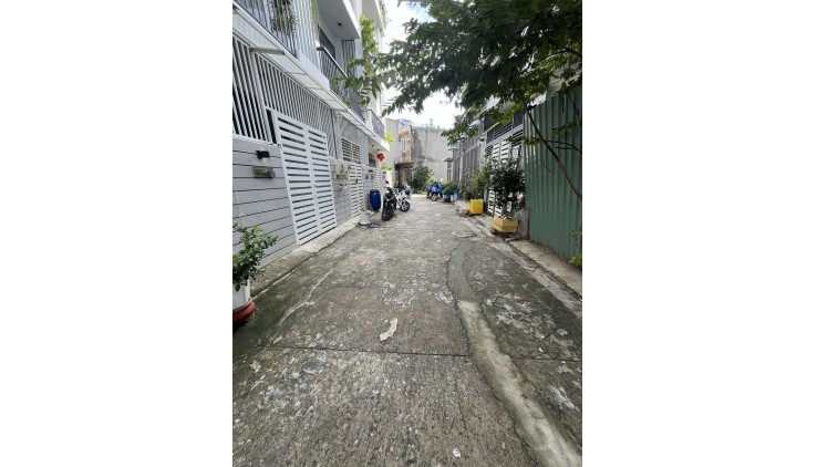 Bán 76m2 đất thổ cư đường Phạm Văn Chiêu Quận Gò Vấp chỉ 4 tỷ hơn