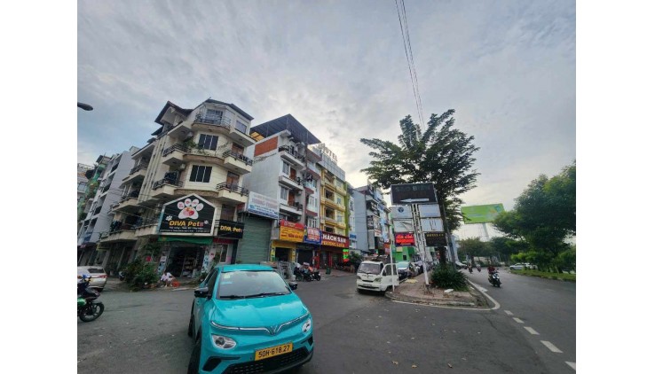 Thiện chí Sang nhượng Cơ sở Spa và BaBershop , Ngay cầu Sài Gòn