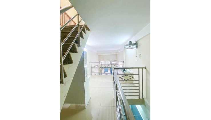 BÁN NHÀ 3 TẦNG, 28M², NGUYỄN THIỆN THUẬT, Q.3, GIÁ 5.2 TỶ - SỔ HỒNG CHÍNH CHỦ