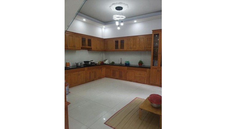BÁN NHÀ 3 TẦNG, 200M2, 10 PN, 10 WC, THẠNH XUÂN 25, Q.12, GIÁ 6.5 TỶ - VỊ TRÍ VÀNG, SỔ HỒNG CHÍNH CHỦ