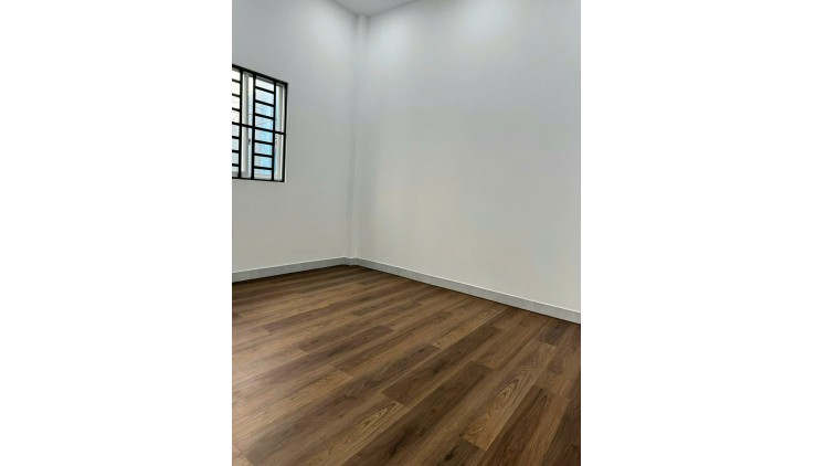 BÁN NHÀ LÔ GÓC PHÙNG CHÍ KIÊN, Q.TÂN PHÚ, HẺM 4M, DT 26.4M2, 2 TẦNG, SỔ VUÔNG ĐẸP