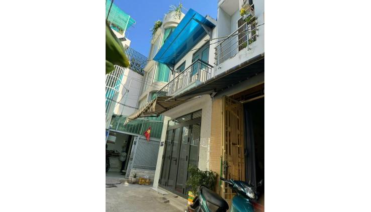 BÁN NHÀ LÔ GÓC PHÙNG CHÍ KIÊN, Q.TÂN PHÚ, HẺM 4M, DT 26.4M2, 2 TẦNG, SỔ VUÔNG ĐẸP