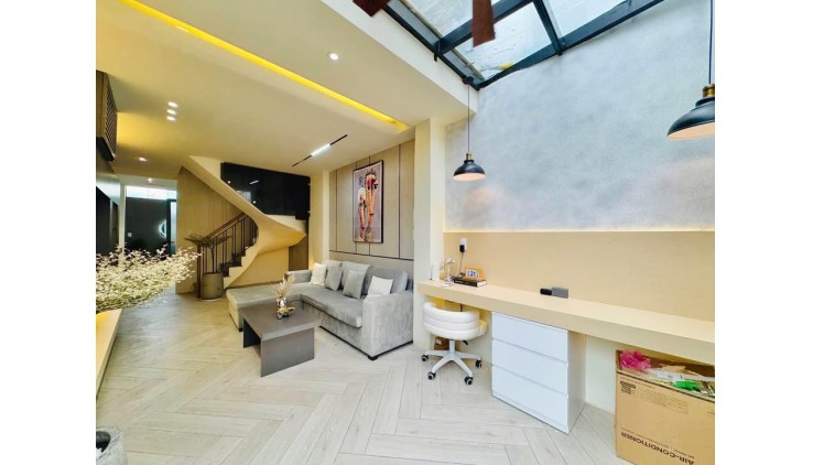QL 13 - Nhà Đẹp, 52m² ( 5x14, ), KCBT , An ninh cực kỳ tốt, 4tỷ9