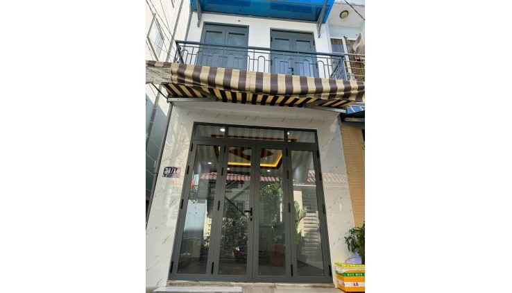 BÁN NHÀ LÔ GÓC PHÙNG CHÍ KIÊN, Q.TÂN PHÚ, HẺM 4M, DT 26.4M2, 2 TẦNG, SỔ VUÔNG ĐẸP