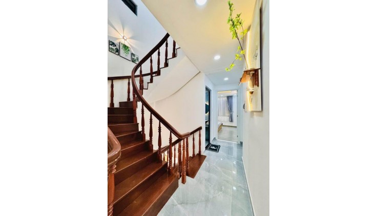 BÁN NHÀ 1 LẦU 60M2, 2 PN, 2 WC, GIÁ 4.3 TỶ -LONG BÌNH, THỦ ĐỨC