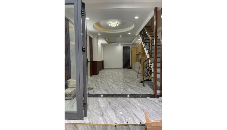 BÁN NHÀ 2 TẦNG, 40M2, TÂN KIỂNG, QUẬN 7 - GIÁ 5.8 TỶ - SỔ HỒNG CHÍNH CHỦ