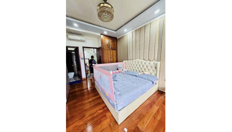 TÂN QUÝ - HẺM XE TẢI - 4 TẦNG - 66M - 5PN - NỘI THẤT XỊN XÒ - NHỈNH 6 TỶ