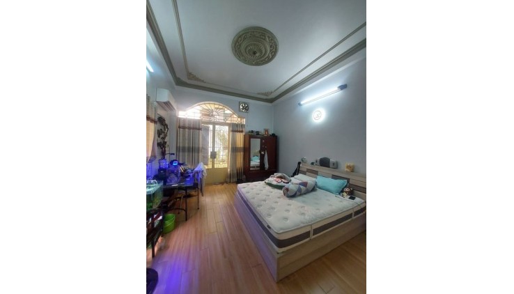Nhà  Mặt Tiền Kinh Dương Vương Quận 6 Phường 12.