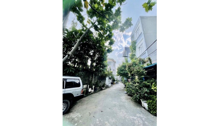 Nhà HXH 898 Nguyễn Duy Trinh, Phú Hữu, Tp.Thủ Đức 3 tỷ 53m2.