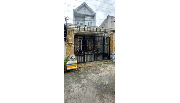 BÁN NHÀ NGAY CHỢ TÂN HIỆP HÓC MÔN - 94M2  - XE HƠI NGỦ TRONG NHÀ. CHỈ 2,85 TỶ TL.