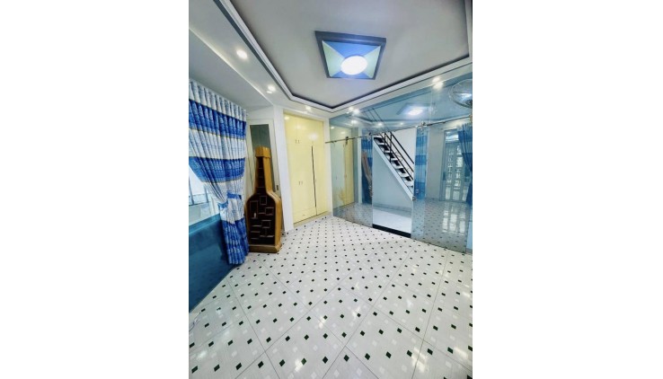 NGAY CHỢ GÒ XOÀI - NHÀ MẶT TIỀN MỚI - 3 TẦNG - 102M NGANG 8.5 CHỈ NHINH 6 TỶ