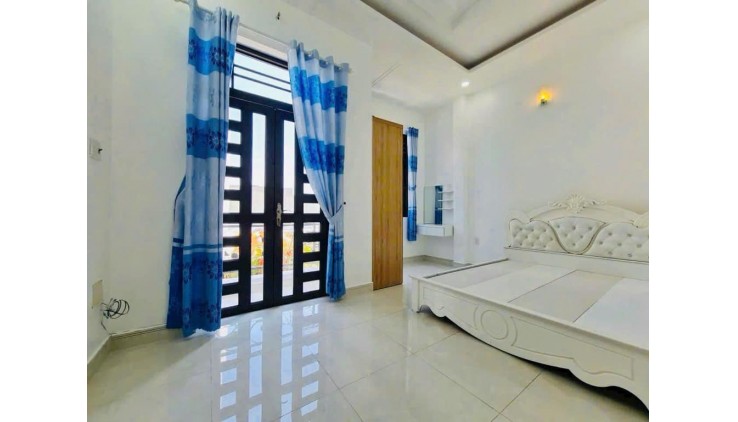 [CHỈ 5 TỶ QUAY ĐẦU] - NHÀ 3 TẦNG - HẺM Ô TÔ TRÁNH - TRẢI NHỰA SẠCH SẼ - HUỲNH TẤN PHÁT - TT NHÀ BÈ