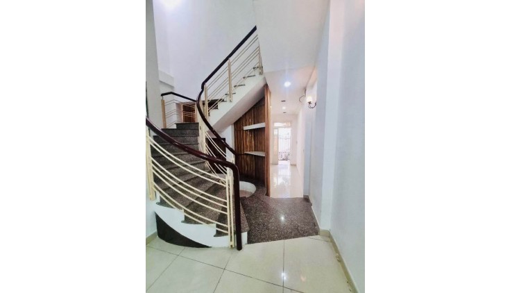 NHỈNH 4 - CHỈ 60TR/M - 2 TẦNG - 75M NGANG 5 - HẺM NHỰA 6M Ô TÔ ĐẬU ĐỖ NGÀY ĐÊM - GIÁP AEON MALL