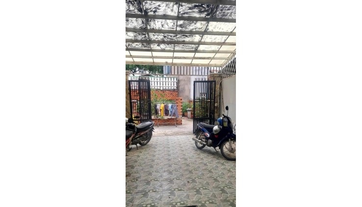 BÁN NHÀ NGAY CHỢ TÂN HIỆP HÓC MÔN - 94M2  - XE HƠI NGỦ TRONG NHÀ. CHỈ 2,85 TỶ TL.