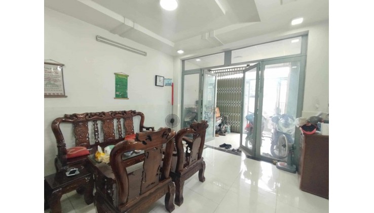 NHÀ 2 TẦNG MT ĐƯỜNG NHỰA THÔNG, TÂN CHÁNH HIỆP, GẦN BỆNH VIỆN QUẬN12, 45M2. CHỈ 4,3 TỶ TL.