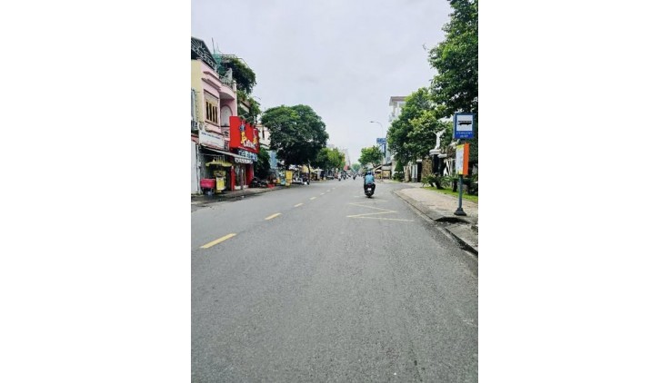 GẦN CHỢ TÂN HƯƠNG - HẺM XE HƠI - NHÀ C4 98M2 GIÁ 7.2 TỶ CHỈ 73TR/M