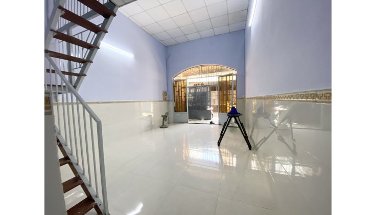 NGAY METRO, LÊ VĂN KHƯƠNG, KHÔNG LỘ GIỚI - KHÔNG QUY HOẠCH - 1 PHÚT QUA GÒ VẤP - GẦN MẶT TIỀN - 52M2 - 3.3 TỶ.