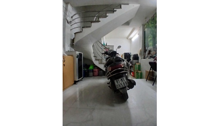 NHÀ 3 TẦNG TK SANG TRỌNG HẺM 8M MỘT TRỤC LÂM THỊ HỐ 60M2 CHỈ 4,7 TỶ