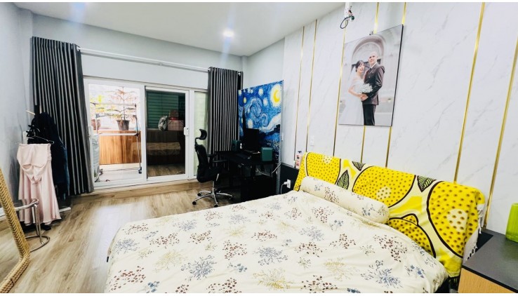 Nhà  Đẹp Trần Hưng Đạo Quận 5 Phường 7