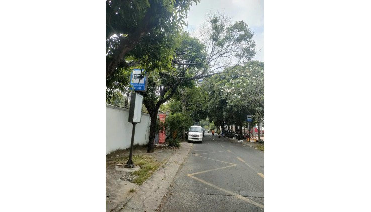 SANG NHƯỢNG QUÁN CÀ PHÊ SÂN VƯỜN KHU SẦM UẤT THỦ ĐỨC